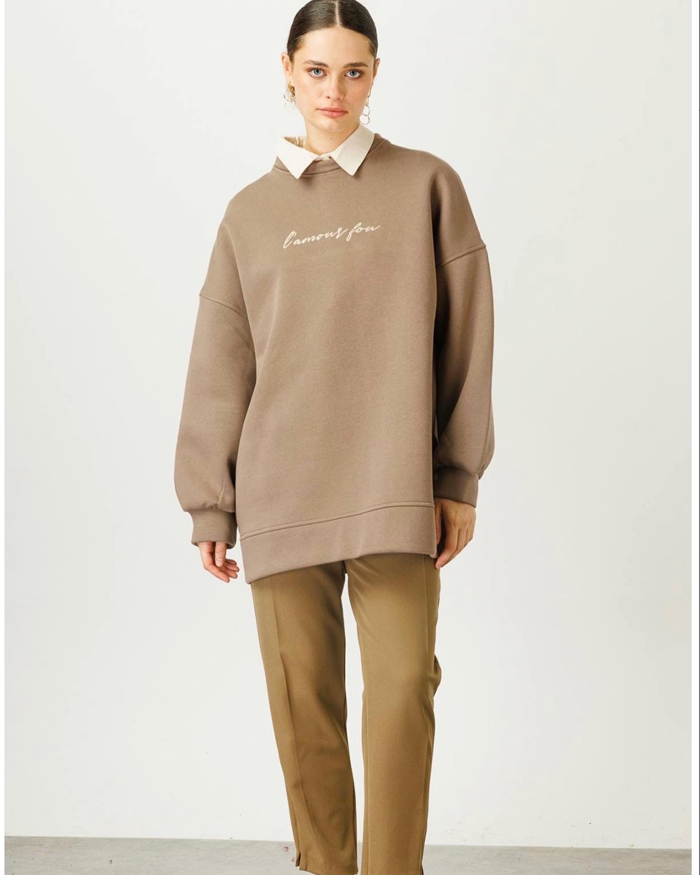 LAMOUS SWEATSHIRT MIT BESTICKUNG